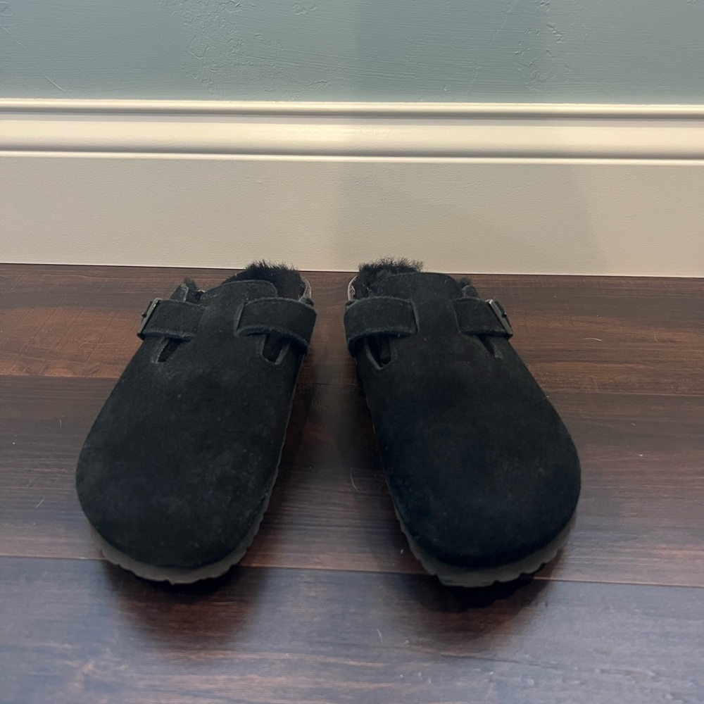 Black Birkenstock Boston sherling clog